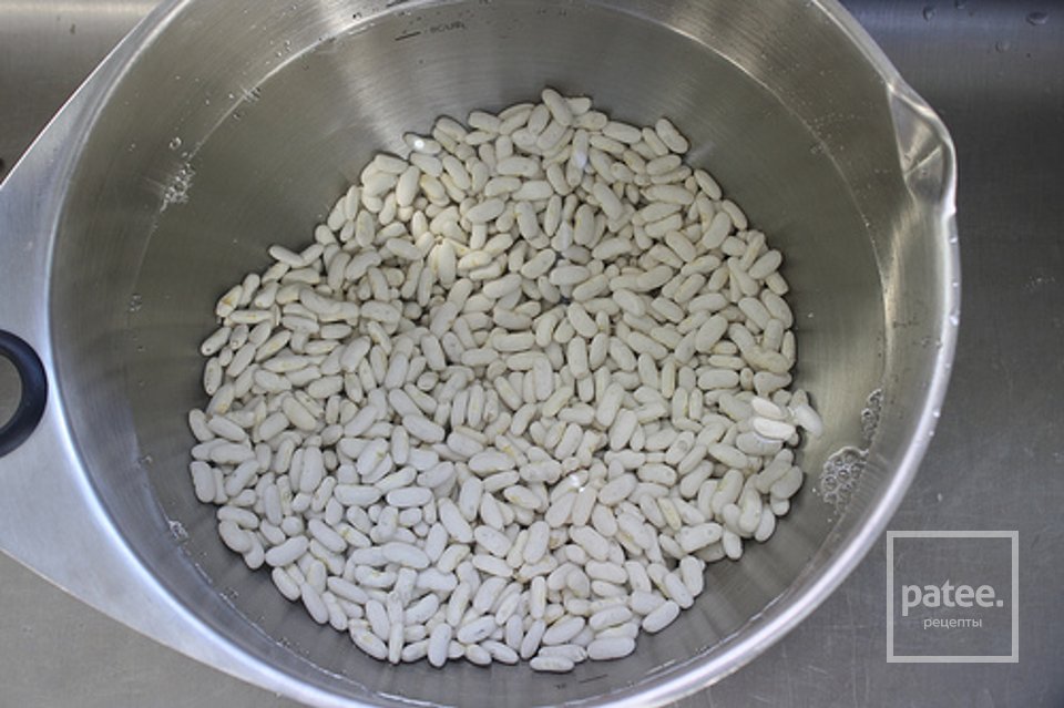 Свинина с фасолью - Шаг 1