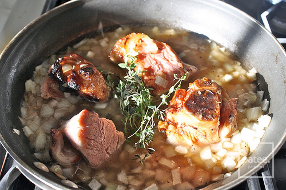 Свинина с фасолью - Шаг 9