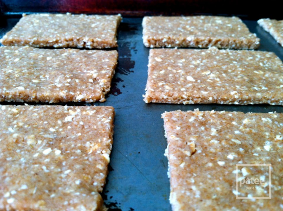 Овсяные крекеры с медом - Шаг 7