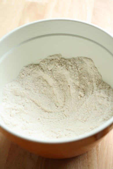 Яблочный пирог со сливочной глазурью - Шаг 2