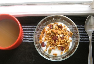 Гранола с медовым сиропом