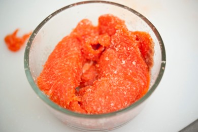 Лосось соленый со специями - приготовление