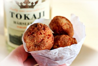 Мини-булочки с сыром и чесноком