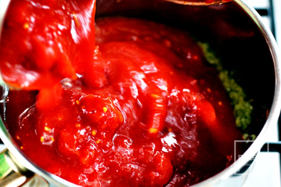 Курочка под томатным соусом и пармезаном - Шаг 5