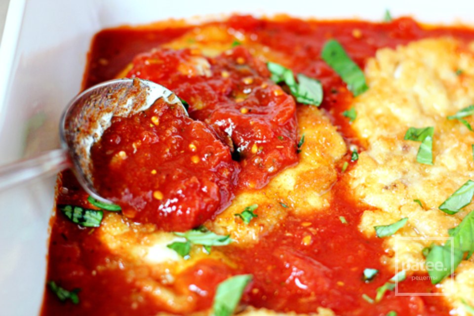 Курочка под томатным соусом и пармезаном - Шаг 16