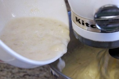 Мраморный шоколадно-банановый пирог - приготовление