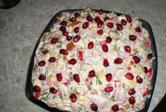 Салат Зимний вечер с курицей и овощами