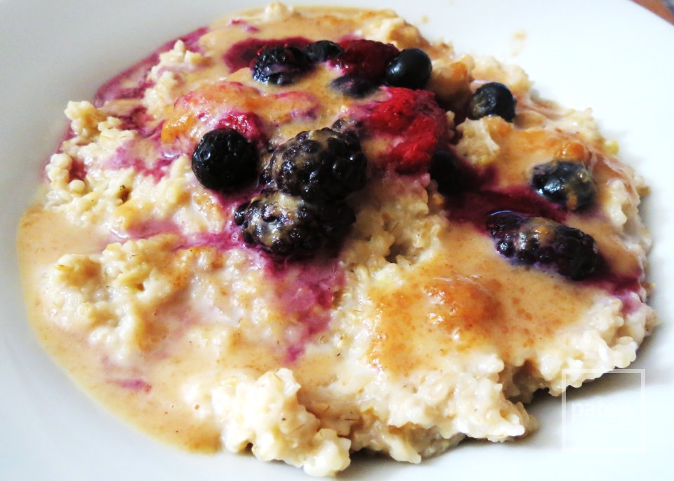 Овсянка с ягодами и арахисовым маслом - Шаг 7