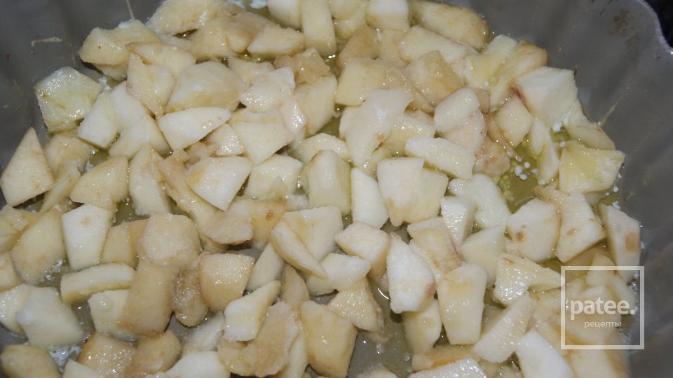 Творожная запеканка с яблоками - Шаг 5