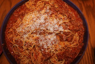 Спагетти с мясным соусом