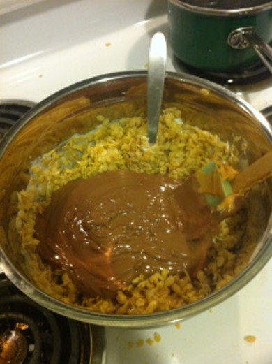 Шоколадно-арахисовый десерт с рисовыми хлопьями - Шаг 6