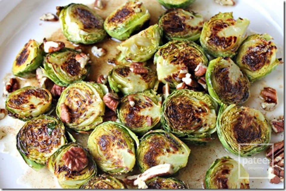 Брюссельская капуста в сливочном масле, кленовом сиропе с орехами пекан - Шаг 9