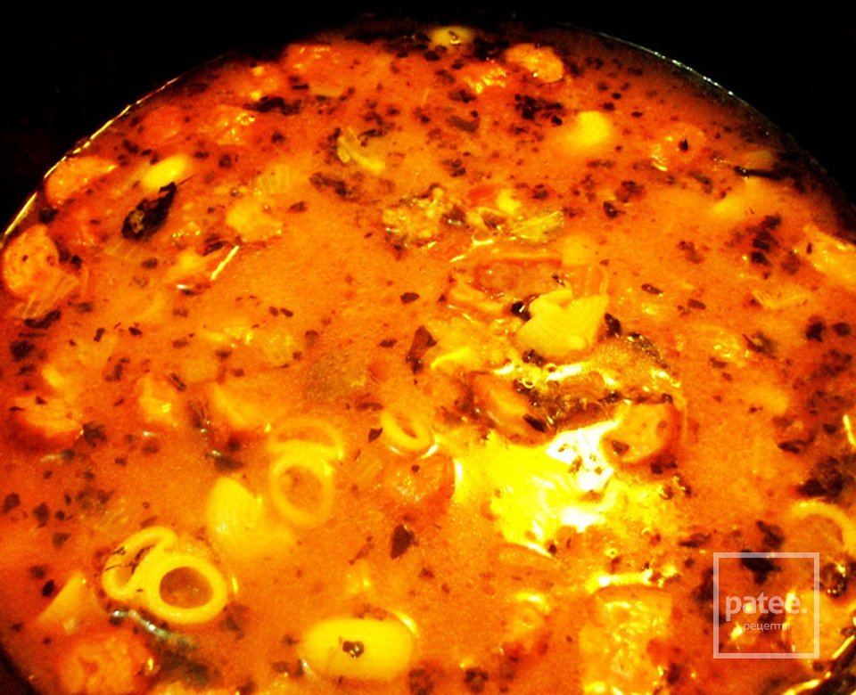 Суп говяжий с пастой, колбасой и моцареллой - Шаг 13