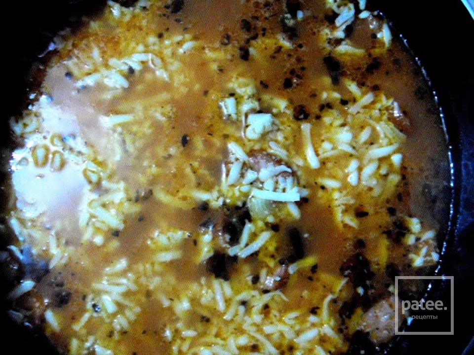 Суп говяжий с пастой, колбасой и моцареллой - Шаг 14