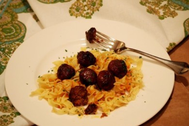 Мясные шарики в пикантном соусе - приготовление