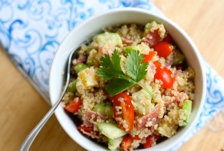 Овощной салат с киноа