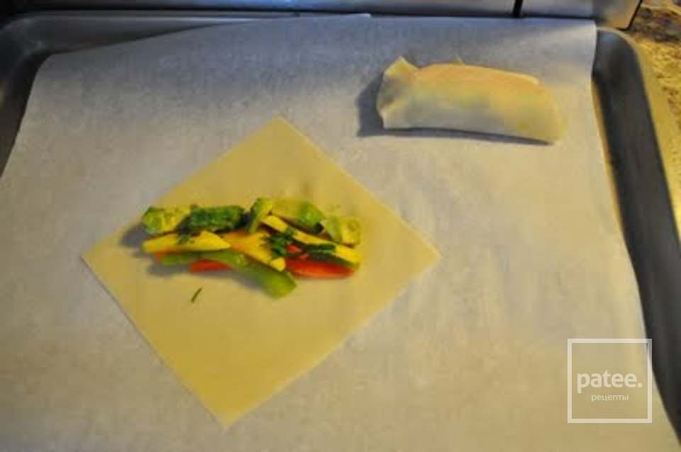 Яичные роллы с манго, авокадо и морковью - Шаг 4