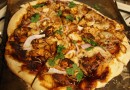 Пицца с курицей и соусом барбекю