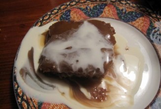 Финиковый пудинг со сладким кремом