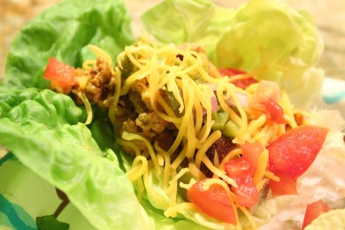 Рецепт Чизбургер из латука с гренками, мясом и овощами