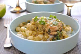 Курица с соусом из томатильо