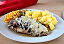 Курочка с грибами и сыром