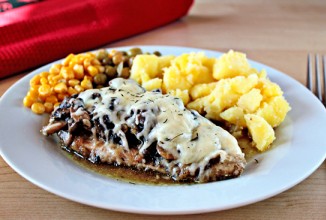 Курочка с грибами и сыром