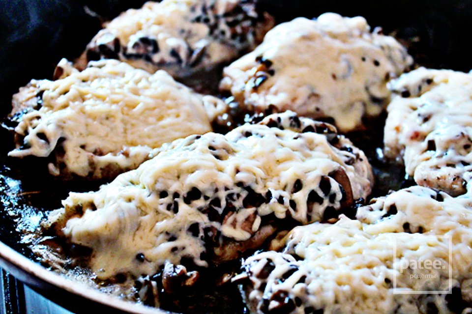 Курочка с грибами и сыром - Шаг 12