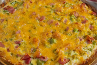 Киш с окороком и картофелем