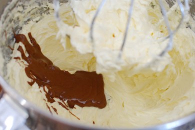 Шоколадные кексы с ореховым кремом - приготовление