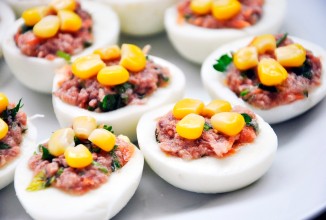 Яйца фаршированные тунцом