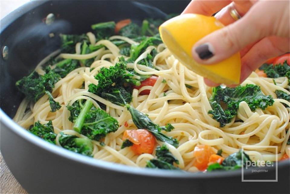 Паста с кале и помидорами - Шаг 2