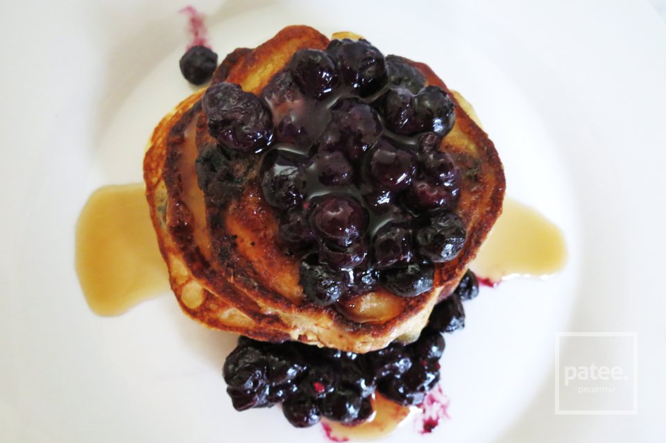 Блины с бананами и черникой - Шаг 5