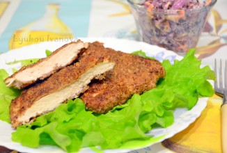 Куриные отбивные в панировке из грецкого ореха