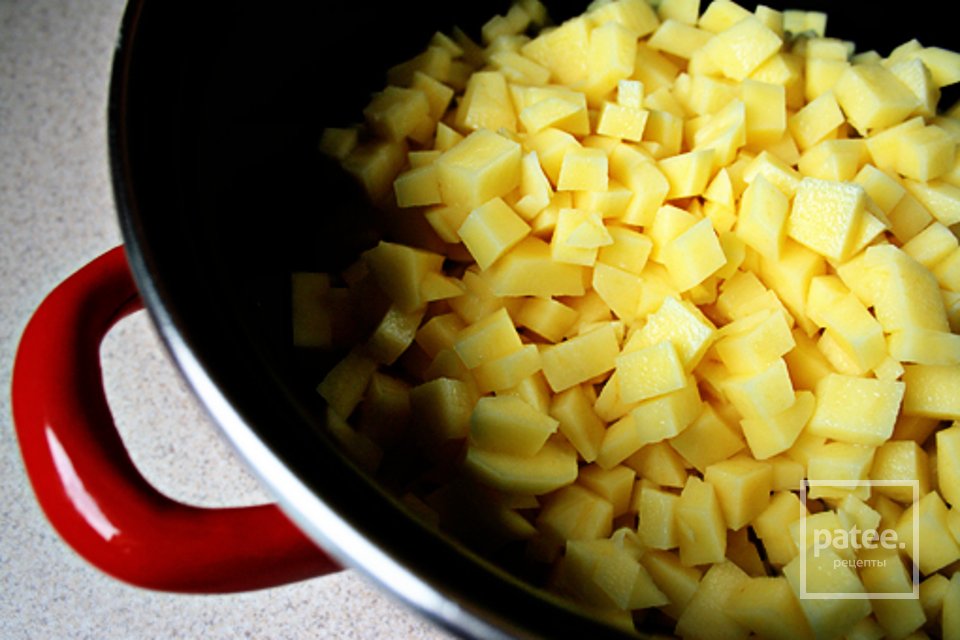 Картофельный суп с сельдереем и базиликом - Шаг 2