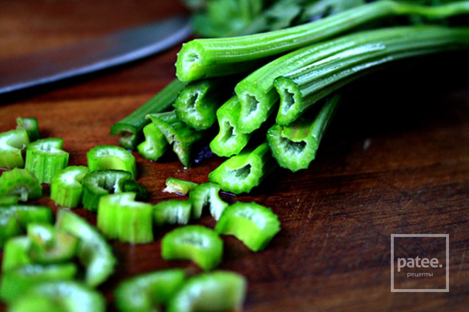 Картофельный суп с сельдереем и базиликом - Шаг 3