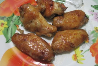 Куриные крылышки с медом и соевым соусом