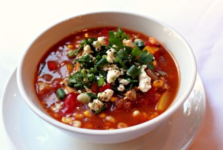 Куриный суп с овощами и специями