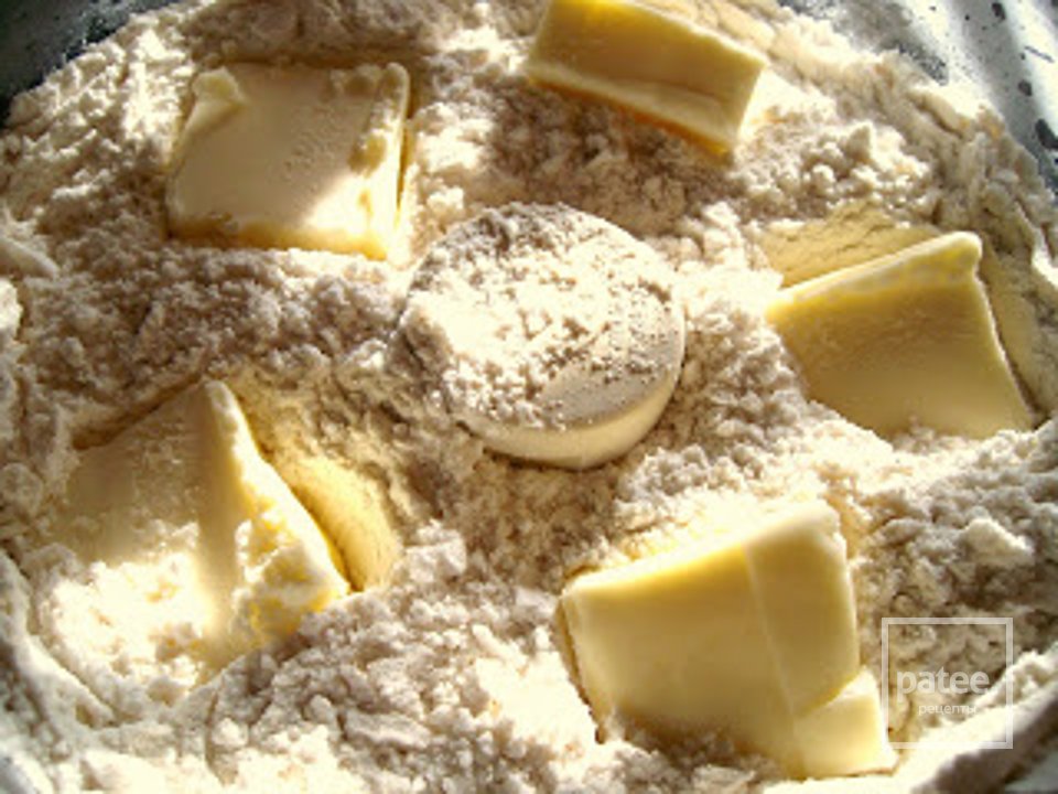 Пирожные с белым шоколадом и мятной глазурью - Шаг 2