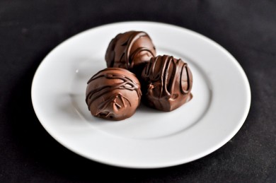 Рецепт Шоколадно-кокосовые трюфели