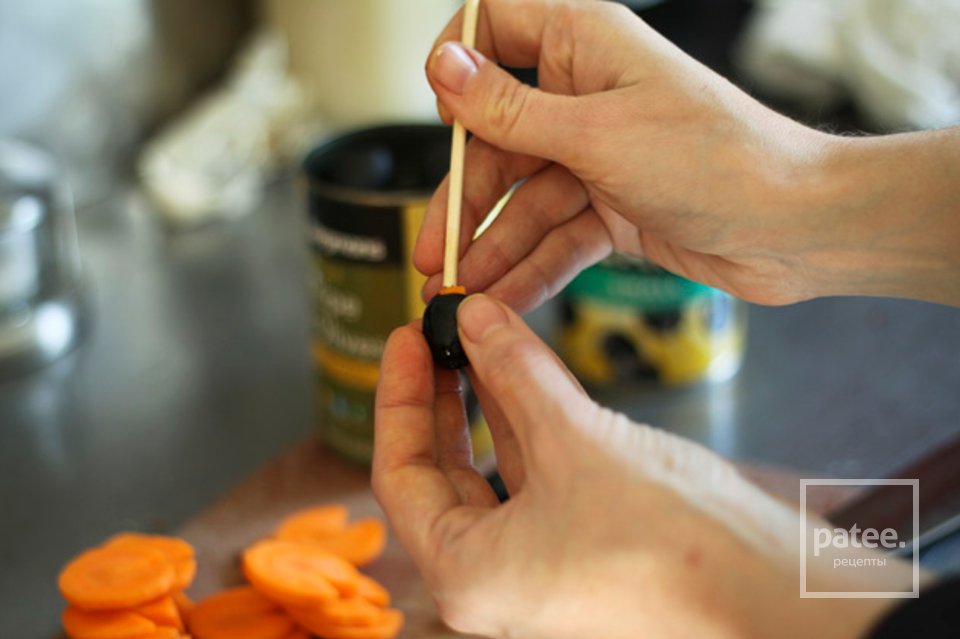 Пингвины из оливок - Шаг 2