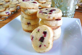 Песочное печенье с клюквой