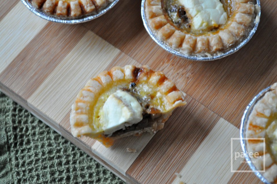 Тарталетки с сыром и луком - Шаг 6