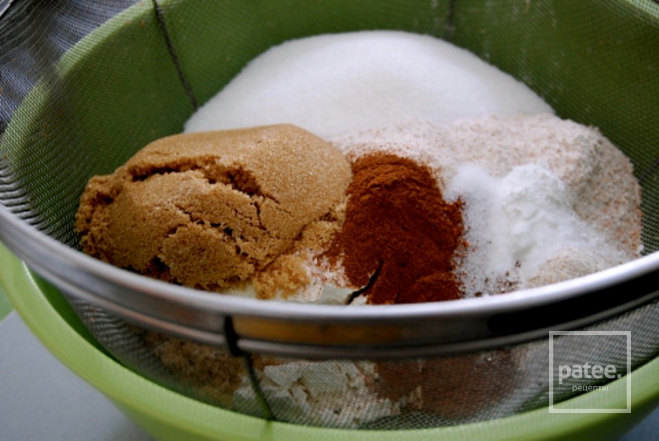 Хлеб с цуккини, вишней и орехами - Шаг 3