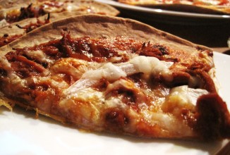 Пицца с курицей