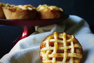 Яблочные мини-пироги