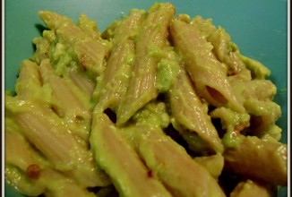 Паста в соусе из авокадо