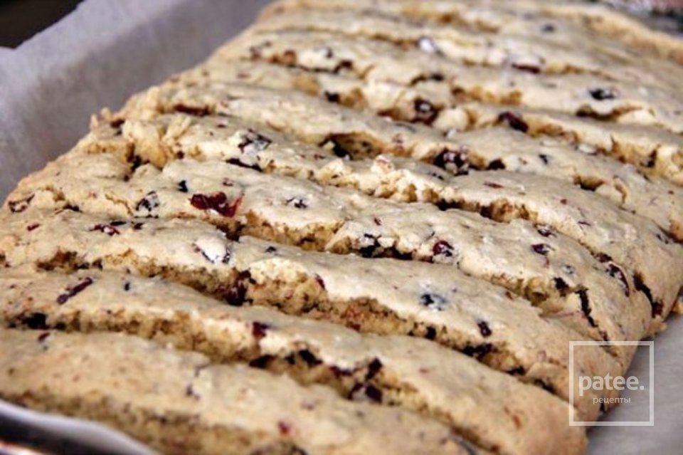 Миндальные бискотти с клюквой - Шаг 7