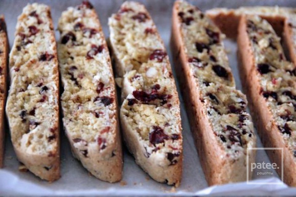 Миндальные бискотти с клюквой - Шаг 8