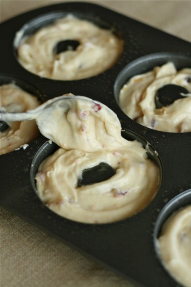 Апельсиновые пончики с клюквой - Шаг 6